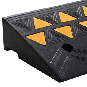 rubber curb ramp 425 rise height sidewalk curb ramp 118 width 197 length driveway ramp for curb 15t heavy duty rubber ramp for forklifts trucks buses cars wheelchairs bikes 1.jpg