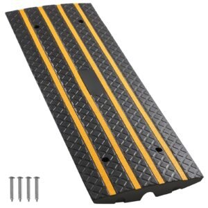 Car Driveway Rubber Curb Ramp, 33069 lbs Load Capacity, 2.6 inch Rise Curbside Bridge Ramp with Yellow Reflective Strips, Suitable for Loading Dock, Warehouse, Garage, Sidewalk (1 Pack)
