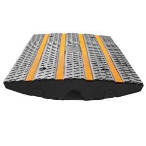 car driveway rubber curb ramp, 33069 lbs load capacity, 2.6 inch rise curbside bridge ramp with yellow reflective strips, suitable for loading dock, warehouse, garage, sidewalk (2 pack)
